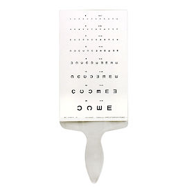 Kädessä pidettävä näöntutkimustaulu